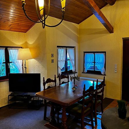 Trusties Villa Dirbach ภายนอก รูปภาพ